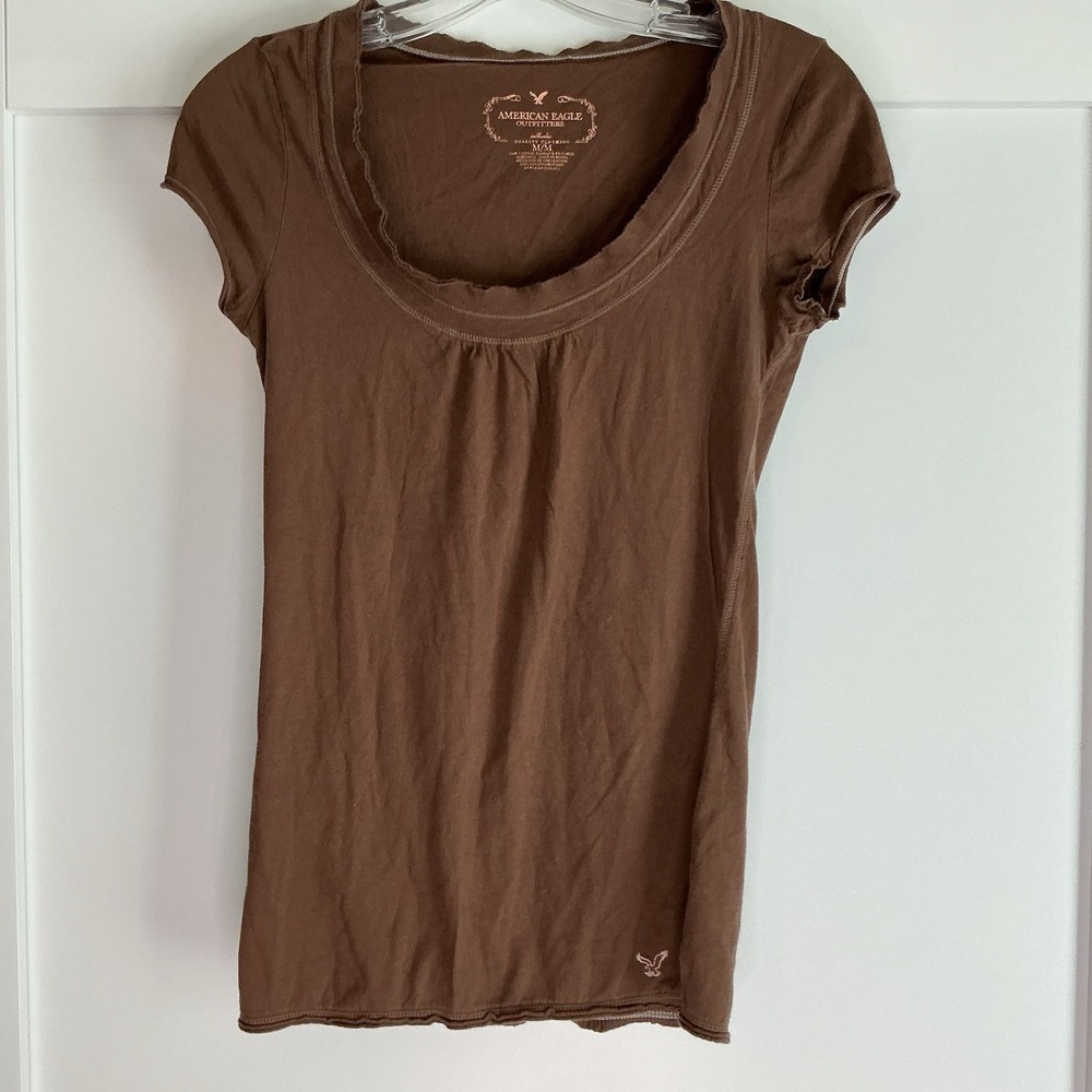 American Eagle Outfitters Brown Short Sleeve Scoop Neck Tee